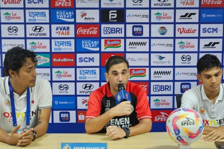 Puasnya Pelatih Semen Padang Setelah Kemenangan di Kandang Persija