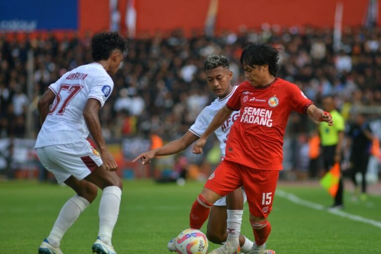 Semen Padang Masih Berjuang Usai Tahan Imbang Persik 1-1