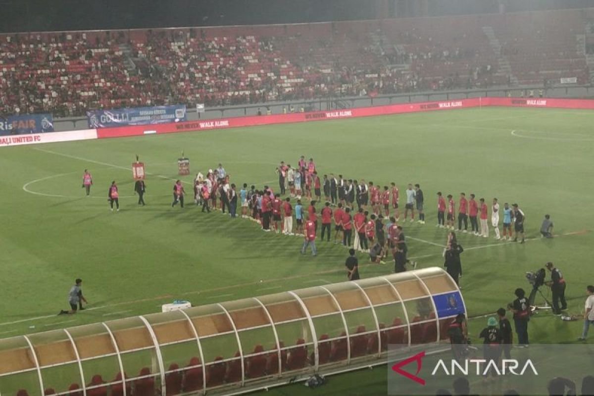 Perpisahan Bali United dengan Stefano Cugurra: Kenangan dan Harapan Baru