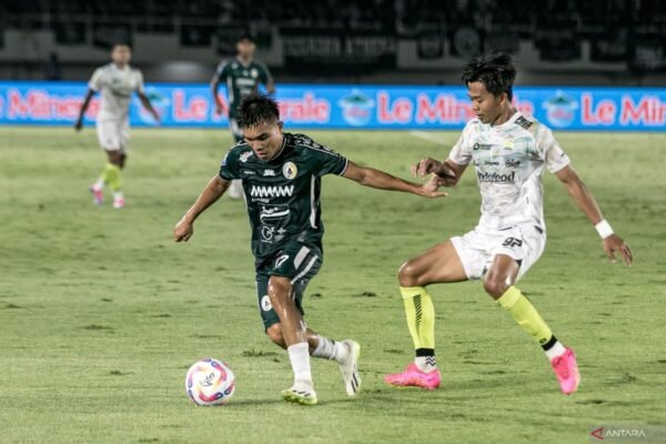 “Persib Bandung Resmi Perpisah dengan Edo Febriansah”