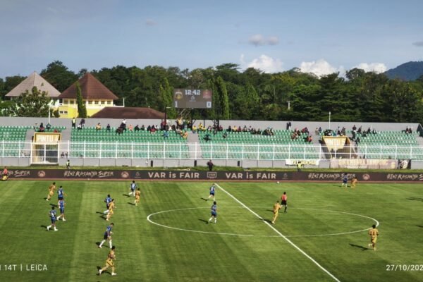 Bhayangkara Dominates with 2-0 Victory at Home Against Persijap